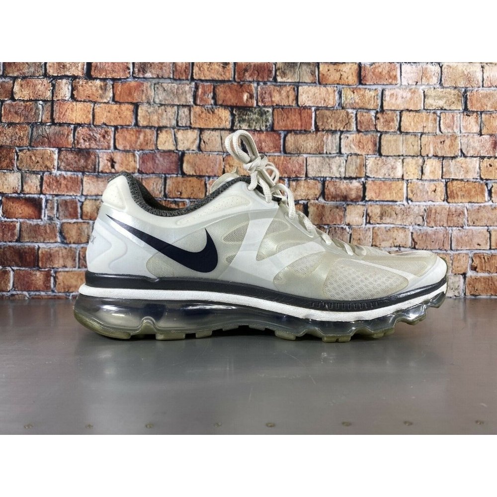 Nike Air Max 487982-100 Men’s Athletic Running Sneakers Sizz 11.5. White/Silver